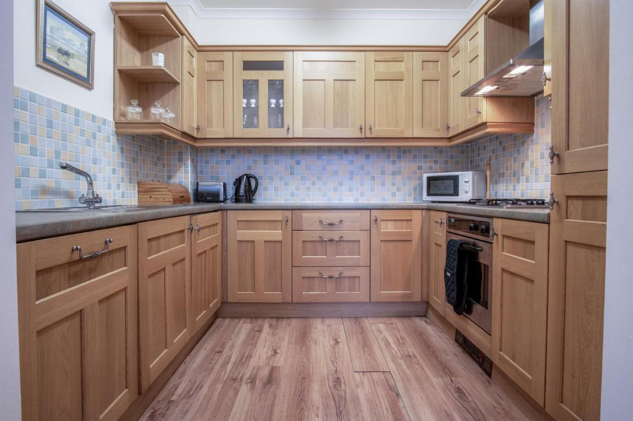 Arcadia - 1 Bedroom Apartment - Tenby Esterno foto