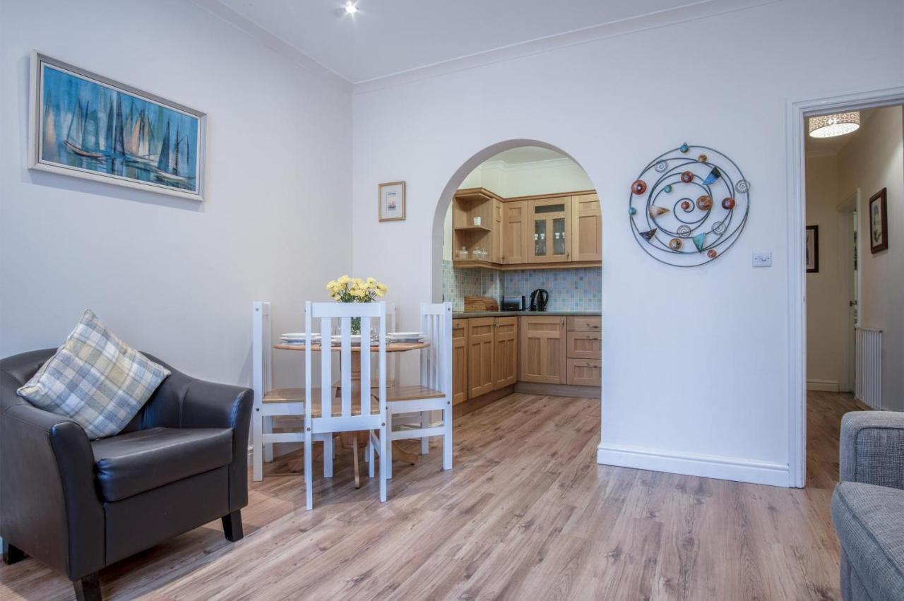 Arcadia - 1 Bedroom Apartment - Tenby Esterno foto