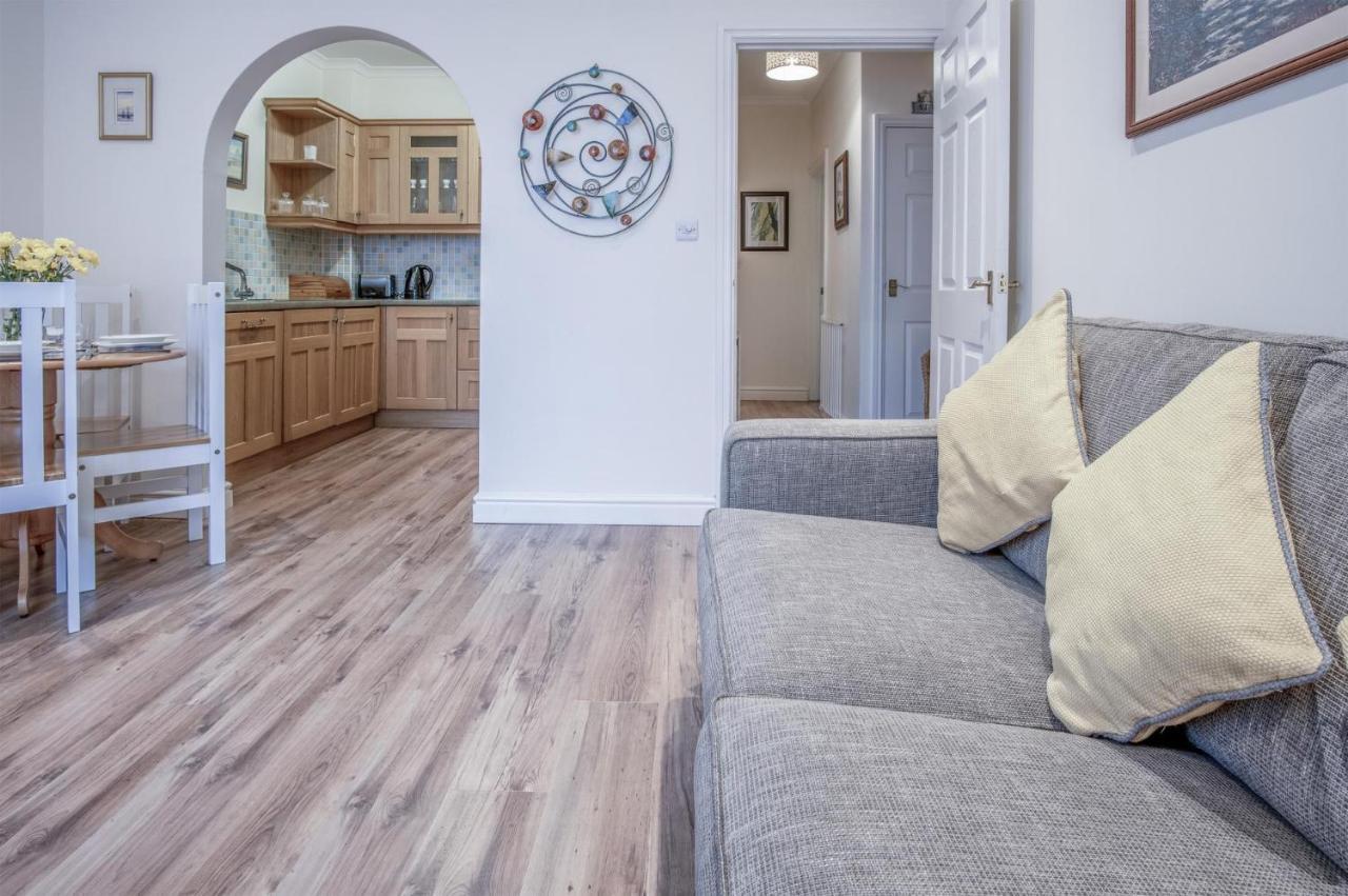 Arcadia - 1 Bedroom Apartment - Tenby Esterno foto