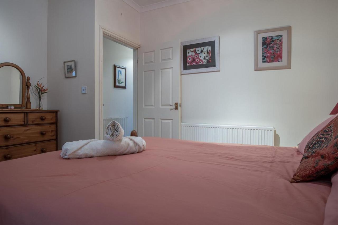 Arcadia - 1 Bedroom Apartment - Tenby Esterno foto
