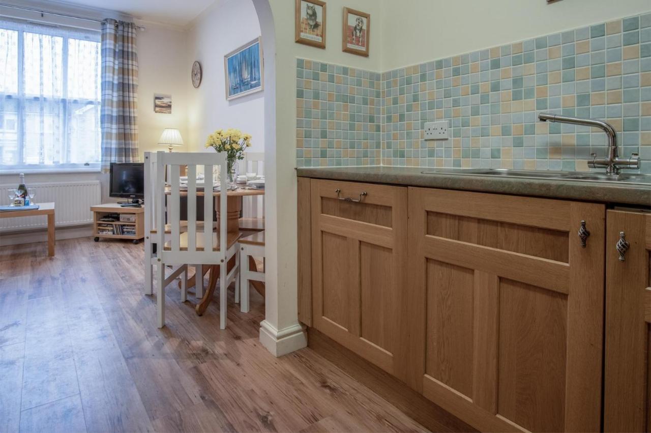 Arcadia - 1 Bedroom Apartment - Tenby Esterno foto
